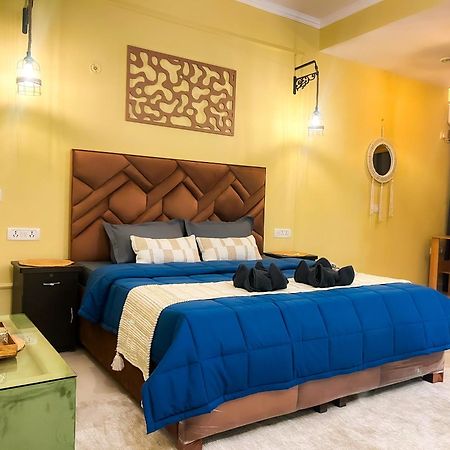 Atharva'S Homestay By Goaround Homes - Nehru Enclave Metro, South Delhi 新德里 外观 照片