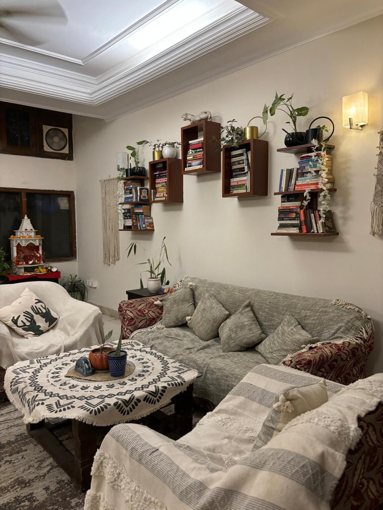 Atharva'S Homestay By Goaround Homes - Nehru Enclave Metro, South Delhi 新德里 外观 照片