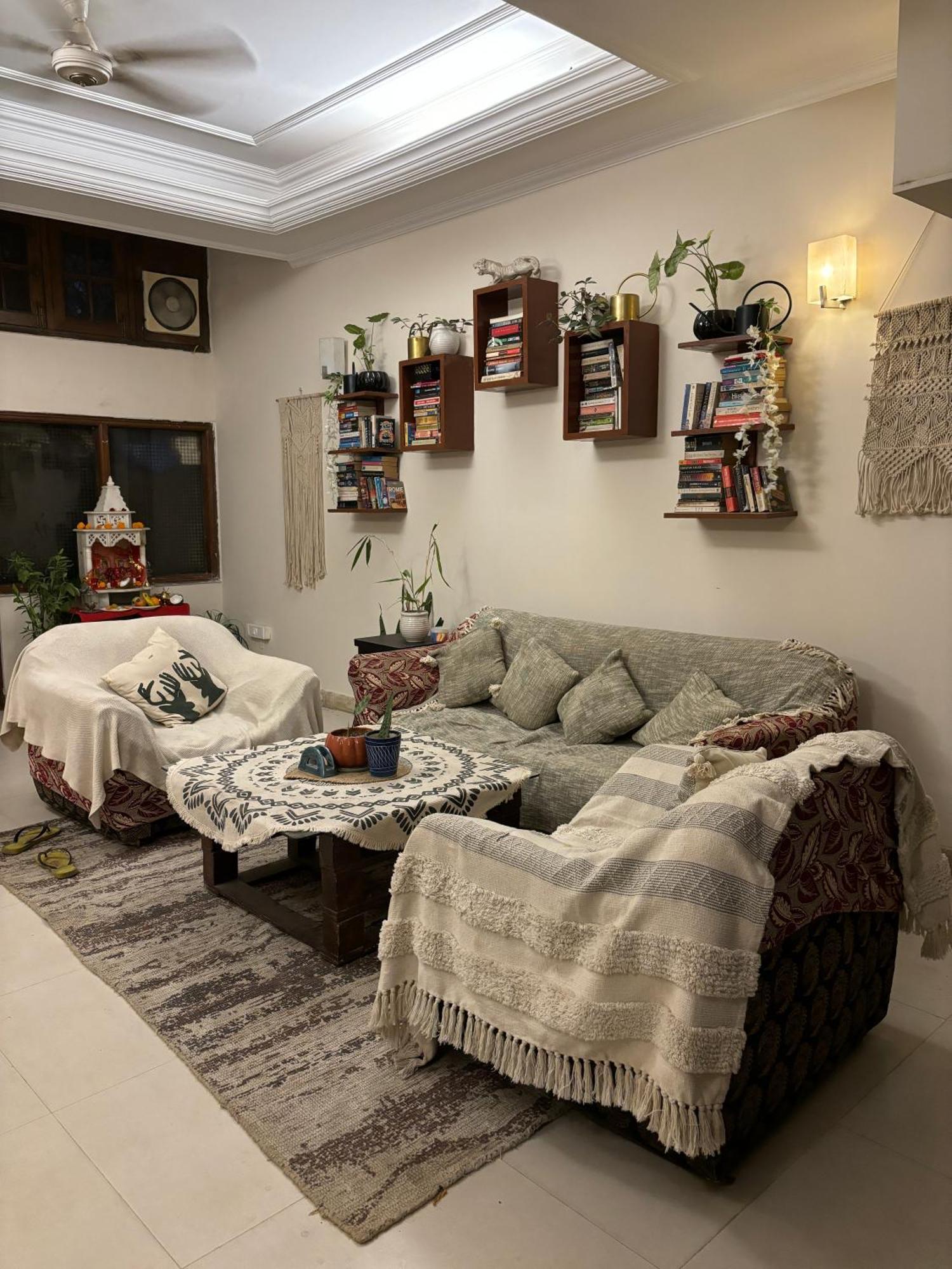 Atharva'S Homestay By Goaround Homes - Nehru Enclave Metro, South Delhi 新德里 外观 照片